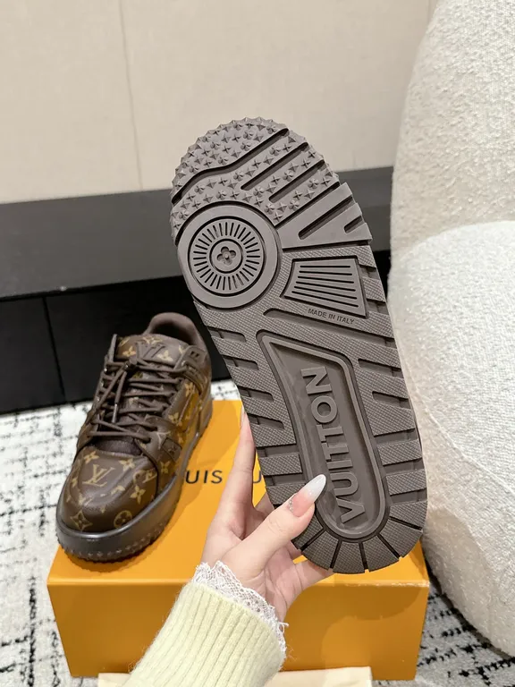 Louis Vuitton Shoe 